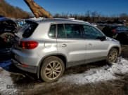 ✅ 2013 Volkswagen Tiguan S • VIN: WVGBV3AX9DW076127 • Lot: 95407465. Listed on Copart with 137,444 mi. Free auction sales archive from the USA and detailed vehicle history report at DreamBid. Image 3.