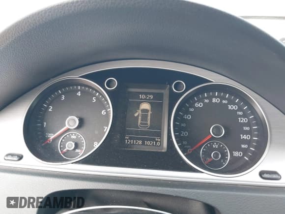 ✅ 2013 Volkswagen CC R-Line • VIN: WVWBP7ANXDE527320 • Lot: 42919160. Listed on IAAI with 121,128 mi. Free auction sales archive from the USA and detailed vehicle history report at DreamBid. Image 7.