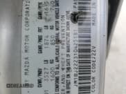 ✅ 2001 Mazda Protege DX • VIN: JM1BJ222310425181 • Lot: 88560255. Wystawiony na Copart z przebiegiem 201 942 mil. Bezpłatny archiwum sprzedaży aukcyjnych z USA i szczegółowy raport historii pojazdu na DreamBid. Zdjęcie 13.