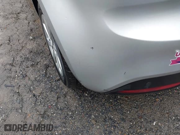 ✅ 2013 Kia Rio LX • VIN: KNADM5A36D6208847 • Lot: 43543263. Wystawiony na IAAI z przebiegiem 167 801 mil. Bezpłatny archiwum sprzedaży aukcyjnych z USA i szczegółowy raport historii pojazdu na DreamBid. Zdjęcie 6.