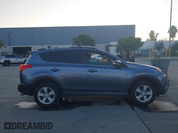 ✅ 2013 Toyota RAV4 XLE • VIN: 2T3WFREV4DW027687 • Lot: 43771973. Listed on IAAI with 130,006 mi. Free auction sales archive from the USA and detailed vehicle history report at DreamBid. Image 12.
