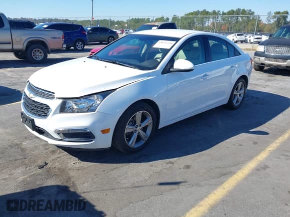 ✅ 2015 Chevrolet Cruze LT • VIN: 1G1PE5SB9F7295443 • Lot: 43631258. Listed on IAAI with 122,752 mi. Free auction sales archive from the USA and detailed vehicle history report at DreamBid. Image 2.