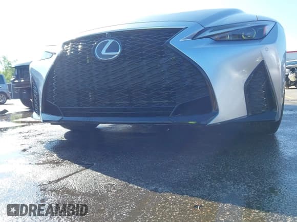 ✅ 2022 Lexus IS 350 F Sport • VIN: JTHGZ1B26N5053772 • Lot: 41966565. Listed on IAAI with 45,020 mi. Free auction sales archive from the USA and detailed vehicle history report at DreamBid. Image 6.