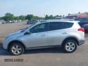 ✅ 2013 Toyota RAV4 XLE • VIN: 2T3WFREV8DW027398 • Lot: 42498916. Listed on IAAI with 193,246 mi. Free auction sales archive from the USA and detailed vehicle history report at DreamBid. Image 14.
