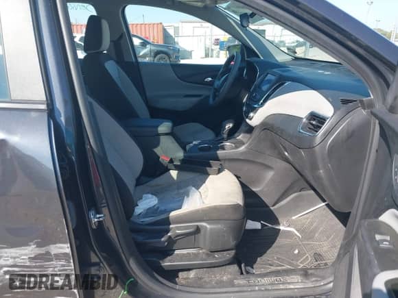 2022 Chevrolet Equinox LS z VIN 3GNAXSEV6NS216314, wystawiony jako IAAI lot #43310608 z przebiegiem 34 167 mil mil oraz . Historia ofert i sprzedaży dostępna na DreamBid. Obrazek 5.