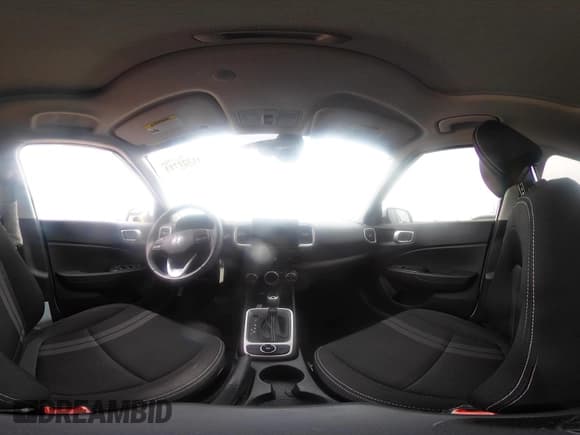 ✅ 2022 Hyundai Venue Limited • VIN: KMHRC8A34NU168595 • Lot: 41321713. Listed on IAAI with 3,852 mi. Free auction sales archive from the USA and detailed vehicle history report at DreamBid. Image 19.