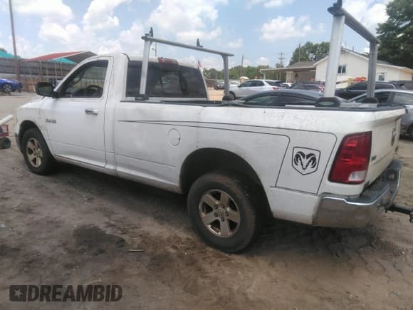 ✅ 2009 Dodge 1500 SLT • VIN: 1D3HB16P29J516639 • Lot: 42448538. Wystawiony na IAAI z przebiegiem 216 132 mil. Bezpłatny archiwum sprzedaży aukcyjnych z USA i szczegółowy raport historii pojazdu na DreamBid. Zdjęcie 3.