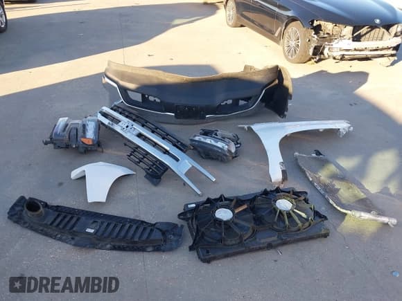 ✅ 2021 Chevrolet Silverado 1500 LT • VIN: 3GCUYDED9MG300196 • Lot: 43546278. Listed on IAAI with 76,006 mi. Free auction sales archive from the USA and detailed vehicle history report at DreamBid. Image 12.