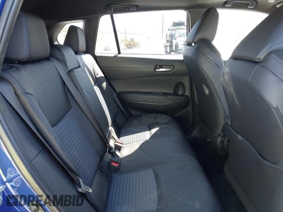 ✅ 2025 Toyota Corolla Cross Hybrid S • VIN: 7MUFBABG9SV067495 • Lot: 43169586. Wystawiony na IAAI z przebiegiem 4 255 mil. Bezpłatny archiwum sprzedaży aukcyjnych z USA i szczegółowy raport historii pojazdu na DreamBid. Zdjęcie 8.