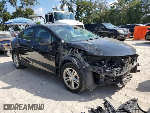 2017 Chevrolet Cruze LT с VIN 1G1BE5SM1H7226194, выставлен на аукционе Copart как лот 81656955 с пробегом 126 662 миль миль и Списание • Salvage title. История ставок и продаж доступна на DreamBid. Изображение 4.