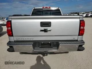 ✅ 2015 Chevrolet Silverado 1500 LT • VIN: 1GCVKREC7FZ404781 • Лот: 70874304. Опубликован ранее на Copart с пробегом 88 049 миль. Бесплатный доступ к архиву аукционных продаж из США и подробный отчёт об истории автомобиля на DreamBid. Изображение 6.