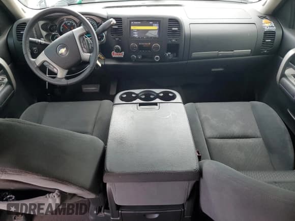 ✅ 2009 Chevrolet Silverado 1500 • VIN: 2GCFK135991115926 • Lot: 68736764. Listed on Copart with 73,877 mi. Free auction sales archive from the USA and detailed vehicle history report at DreamBid. Image 8.