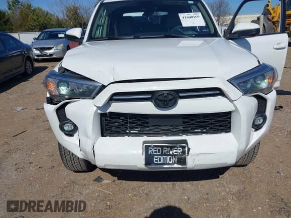 ✅ 2023 Toyota 4Runner SR5 • VIN: JTEMU5JR1P6139377 • Lot: 41600169. Listed on IAAI with 34,513 mi. Free auction sales archive from the USA and detailed vehicle history report at DreamBid. Image 6.