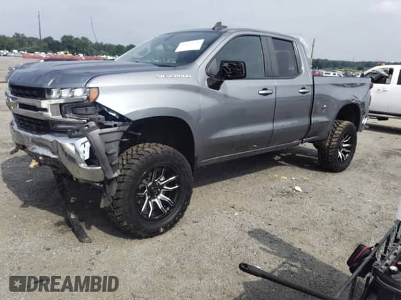 2020 Chevrolet Silverado 1500 LT z VIN 1GCRYDEK6LZ115154, wystawiony jako IAAI lot #42620238 z przebiegiem 97 370 mil mil oraz . Historia ofert i sprzedaży dostępna na DreamBid. Obrazek 2.