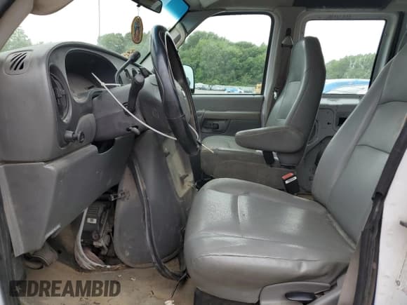 ✅ 2007 Ford Econoline Cargo Commercial • VIN: 1FTNE24L97DA06776 • Lot: 62780575. Listed on Copart with 264,917 mi. Free auction sales archive from the USA and detailed vehicle history report at DreamBid. Image 7.