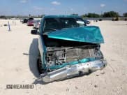 ✅ 1996 Chevrolet Silverado 1500 • VIN: 1GBEC19M1TE229338 • Lot: 85013725. Wystawiony na Copart z przebiegiem 191 985 mil. Bezpłatny archiwum sprzedaży aukcyjnych z USA i szczegółowy raport historii pojazdu na DreamBid. Zdjęcie 13.