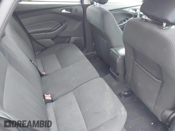 ✅ 2017 Ford Focus SEL • VIN: 1FADP3M29HL297523 • Lot: 43430596. Wystawiony na IAAI z przebiegiem 81 809 mil. Bezpłatny archiwum sprzedaży aukcyjnych z USA i szczegółowy raport historii pojazdu na DreamBid. Zdjęcie 8.