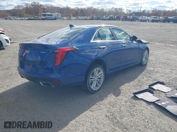 ✅ 2021 Cadillac CT4 Premium Luxury • VIN: 1G6DF5RK6M0115910 • Lot: 43640319. Wystawiony na IAAI z przebiegiem 63 375 mil. Bezpłatny archiwum sprzedaży aukcyjnych z USA i szczegółowy raport historii pojazdu na DreamBid. Zdjęcie 4.