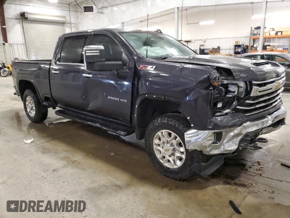 ✅ 2024 Chevrolet Silverado 2500HD LTZ • VIN: 1GC4YPEY0RF189468 • Lot: 91143915. Listed on Copart with 32,887 mi. Free auction sales archive from the USA and detailed vehicle history report at DreamBid. Image 4.