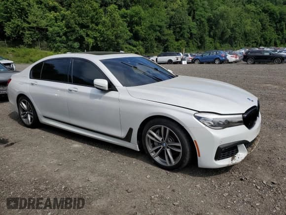 ✅ 2019 BMW 7 Series 740i xDrive • VIN: WBA7E4C55KGV71053 • Lot: 65293155. Listed on Copart with Not provided. Free auction sales archive from the USA and detailed vehicle history report at DreamBid. Image 4.