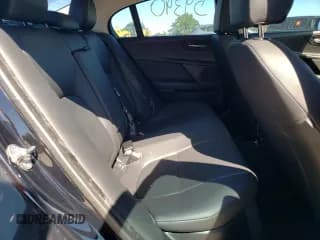 ✅ 2017 Jaguar XE 25t • VIN: SAJAR4BG3HA977684 • Lot: 59930552. Wystawiony na Copart z przebiegiem 59 390 mil. Bezpłatny archiwum sprzedaży aukcyjnych z USA i szczegółowy raport historii pojazdu na DreamBid. Zdjęcie 6.