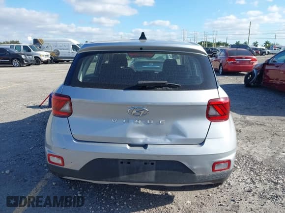 ✅ 2020 Hyundai Venue SE • VIN: KMHRB8A36LU040553 • Lot: 41273303. Listed on IAAI with 75,449 mi. Free auction sales archive from the USA and detailed vehicle history report at DreamBid. Image 16.