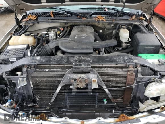 ✅ 2004 Chevrolet Suburban LT • VIN: 1GNFK16Z74J100054 • Лот: 78371154. Опубликован ранее на Copart с пробегом Не указан. Бесплатный доступ к архиву аукционных продаж из США и подробный отчёт об истории автомобиля на DreamBid. Изображение 12.