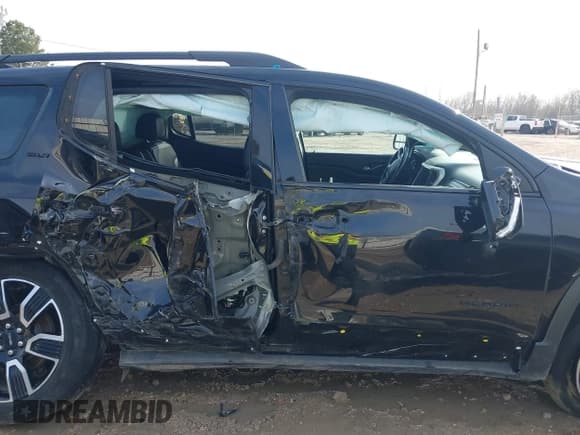 ✅ 2021 GMC Acadia SLT • VIN: 1GKKNML46MZ181983 • Лот: 41466631. Опубликован ранее на IAAI с пробегом 122 498 миль. Бесплатный доступ к архиву аукционных продаж из США и подробный отчёт об истории автомобиля на DreamBid. Изображение 14.