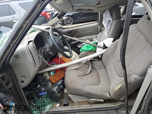 ✅ 2003 GMC Sonoma SLS • VIN: 1GTCS19H038270227 • Lot: 61437014. Wystawiony na Copart z przebiegiem Nie podano. Bezpłatny archiwum sprzedaży aukcyjnych z USA i szczegółowy raport historii pojazdu na DreamBid. Zdjęcie 7.