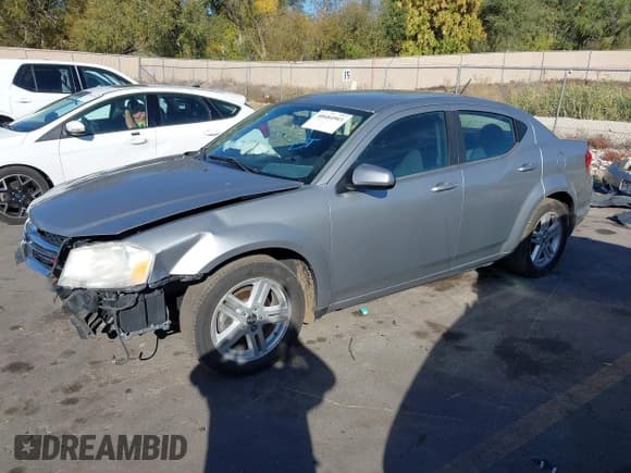 ✅ 2013 Dodge Avenger SXT • VIN: 1C3CDZCG1DN510966 • Лот: 40684903. Опубликован ранее на IAAI с пробегом 159 562 миль. Бесплатный доступ к архиву аукционных продаж из США и подробный отчёт об истории автомобиля на DreamBid. Изображение 17.