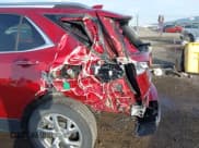 ✅ 2019 Chevrolet Equinox Premier • VIN: 3GNAXZEU3KL305523 • Lot: 43480841. Wystawiony na IAAI z przebiegiem 33 363 mil. Bezpłatny archiwum sprzedaży aukcyjnych z USA i szczegółowy raport historii pojazdu na DreamBid. Zdjęcie 6.