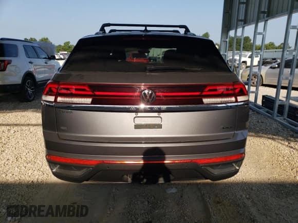 ✅ 2024 Volkswagen Atlas SE • VIN: 1V2HE2CA1RC213389 • Лот: 67580795. Опубликован ранее на Copart с пробегом 30 908 миль. Бесплатный доступ к архиву аукционных продаж из США и подробный отчёт об истории автомобиля на DreamBid. Изображение 6.