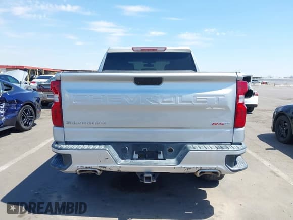✅ 2019 Chevrolet Silverado 1500 RST • VIN: 1GCUYEED6KZ148803 • Lot: 42625691. Wystawiony na IAAI z przebiegiem 56 995 mil. Bezpłatny archiwum sprzedaży aukcyjnych z USA i szczegółowy raport historii pojazdu na DreamBid. Zdjęcie 15.