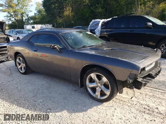 2014 Dodge Challenger SXT z VIN 2C3CDYAG4EH313829, wystawiony jako Copart lot #68274174 z przebiegiem Nie podano mil oraz Szkoda całkowita • Salvage title. Historia ofert i sprzedaży dostępna na DreamBid. Obrazek 4.