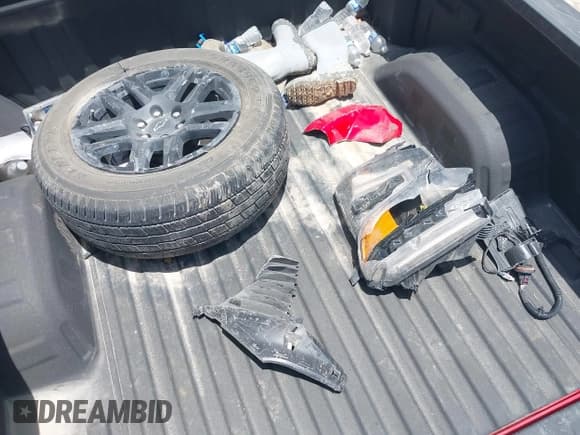 ✅ 2023 Chevrolet Silverado 1500 Custom • VIN: 1GCPABEK7PZ222199 • Lot: 42552747. Wystawiony na IAAI z przebiegiem 30 690 mil. Bezpłatny archiwum sprzedaży aukcyjnych z USA i szczegółowy raport historii pojazdu na DreamBid. Zdjęcie 12.