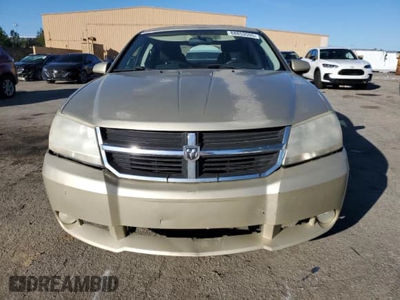✅ 2010 Dodge Avenger R/T • VIN: 1B3CC5FB2AN133214 • Лот: 88853555. Опубликован ранее на Copart с пробегом 238 014 миль. Бесплатный доступ к архиву аукционных продаж из США и подробный отчёт об истории автомобиля на DreamBid. Изображение 5.