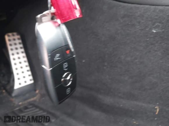 ✅ 2019 Mercedes-Benz C 43 AMG • VIN: 55SWF6EB9KU291767 • Lot: 41584111. Wystawiony na IAAI z przebiegiem 77 740 mil. Bezpłatny archiwum sprzedaży aukcyjnych z USA i szczegółowy raport historii pojazdu na DreamBid. Zdjęcie 11.