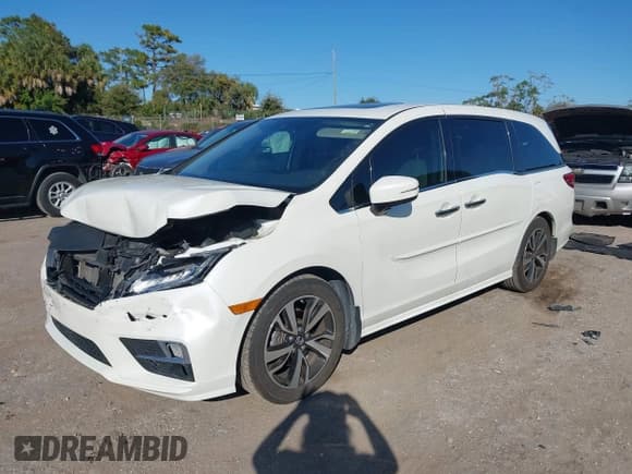 ✅ 2019 Honda Odyssey Elite • VIN: 5FNRL6H93KB105690 • Lot: 43663084. Listed on IAAI with 85,857 mi. Free auction sales archive from the USA and detailed vehicle history report at DreamBid. Image 2.