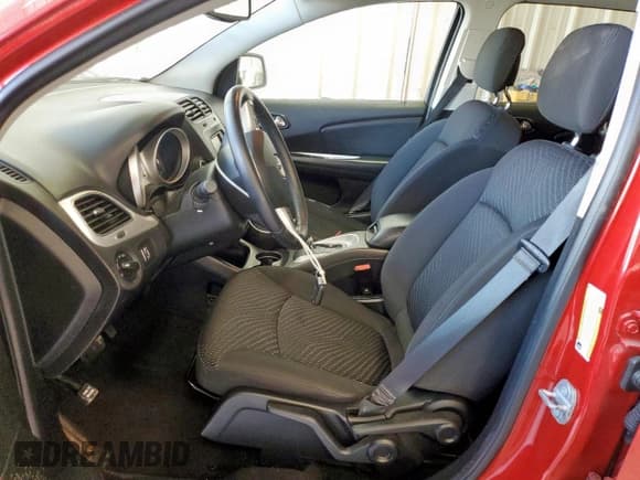 ✅ 2017 Dodge Journey SE • VIN: 3C4PDCAB6HT573696 • Lot: 84521115. Listed on Copart with 68,593 mi. Free auction sales archive from the USA and detailed vehicle history report at DreamBid. Image 7.