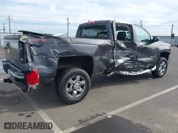 ✅ 2015 Chevrolet Silverado 2500HD LT • VIN: 1GC1KVEG2FF610053 • Lot: 43469299. Listed on IAAI with 173,702 mi. Free auction sales archive from the USA and detailed vehicle history report at DreamBid. Image 4.