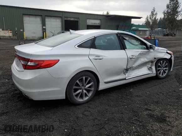 2015 Hyundai Azera с VIN KMHFG4JGXFA469152, выставлен на аукционе Copart как лот 43204565 с пробегом 139 384 миль миль и Списание • Salvage title. История ставок и продаж доступна на DreamBid. Изображение 3.
