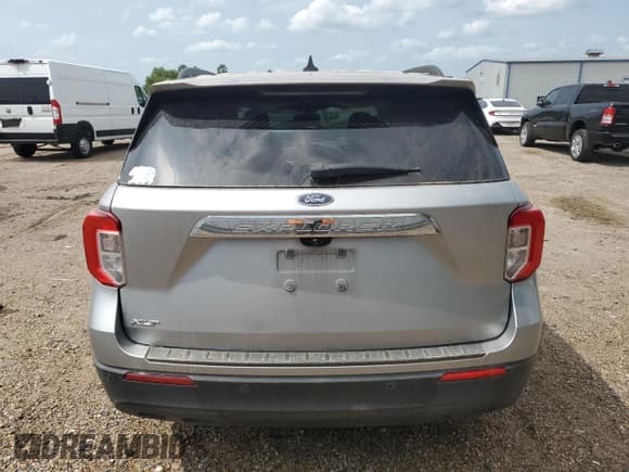 ✅ 2021 Ford Explorer XLT • VIN: 1FMSK7DH9MGA71332 • Lot: 54398325. Wystawiony na Copart z przebiegiem 76 185 mil. Bezpłatny archiwum sprzedaży aukcyjnych z USA i szczegółowy raport historii pojazdu na DreamBid. Zdjęcie 6.