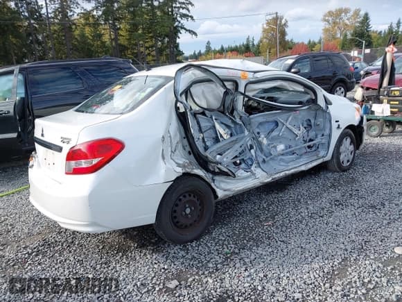 ✅ 2017 Mitsubishi Mirage ES • VIN: ML32F3FJ0HHF06603 • Лот: 43496652. Опубликован ранее на IAAI с пробегом 109 037 миль. Бесплатный доступ к архиву аукционных продаж из США и подробный отчёт об истории автомобиля на DreamBid. Изображение 4.