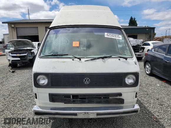 ✅ 1982 Volkswagen Vanagon • VIN: WV2YG0253CH052964 • Лот: 62592835. Опубликован ранее на Copart с пробегом 116 592 миль. Бесплатный доступ к архиву аукционных продаж из США и подробный отчёт об истории автомобиля на DreamBid. Изображение 5.
