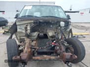 ✅ 2004 Chevrolet Suburban LT • VIN: 3GNGK26U24G303577 • Lot: 42881307. Wystawiony na IAAI z przebiegiem Nie podano. Bezpłatny archiwum sprzedaży aukcyjnych z USA i szczegółowy raport historii pojazdu na DreamBid. Zdjęcie 12.