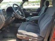 ✅ 2001 Chevrolet Blazer LT • VIN: 1GNDT13W81K213841 • Lot: 60416045. Wystawiony na Copart z przebiegiem 203 622 mil. Bezpłatny archiwum sprzedaży aukcyjnych z USA i szczegółowy raport historii pojazdu na DreamBid. Zdjęcie 7.