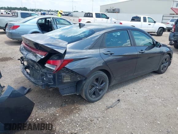 ✅ 2021 Hyundai Elantra SEL • VIN: 5NPLM4AG1MH009934 • Lot: 42912360. Listed on IAAI with Not provided. Free auction sales archive from the USA and detailed vehicle history report at DreamBid. Image 4.