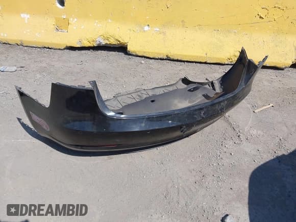 ✅ 2020 Tesla Model 3 Long Range • VIN: 5YJ3E1EB2LF710425 • Lot: 43072960. Wystawiony na IAAI z przebiegiem 96 974 mil. Bezpłatny archiwum sprzedaży aukcyjnych z USA i szczegółowy raport historii pojazdu na DreamBid. Zdjęcie 12.