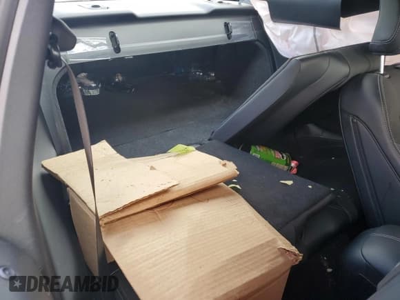 ✅ 2025 Ford Mustang GT • VIN: 1FA6P8CF0S5410913 • Lot: 85180425. Listed on Copart with 2,723 mi. Free auction sales archive from the USA and detailed vehicle history report at DreamBid. Image 10.