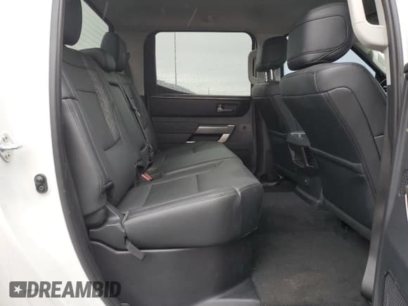 ✅ 2022 Toyota Tundra SR5 • VIN: 5TFLA5DB8NX048184 • Лот: 91788725. Опубликован ранее на Copart с пробегом Не указан. Бесплатный доступ к архиву аукционных продаж из США и подробный отчёт об истории автомобиля на DreamBid. Изображение 10.